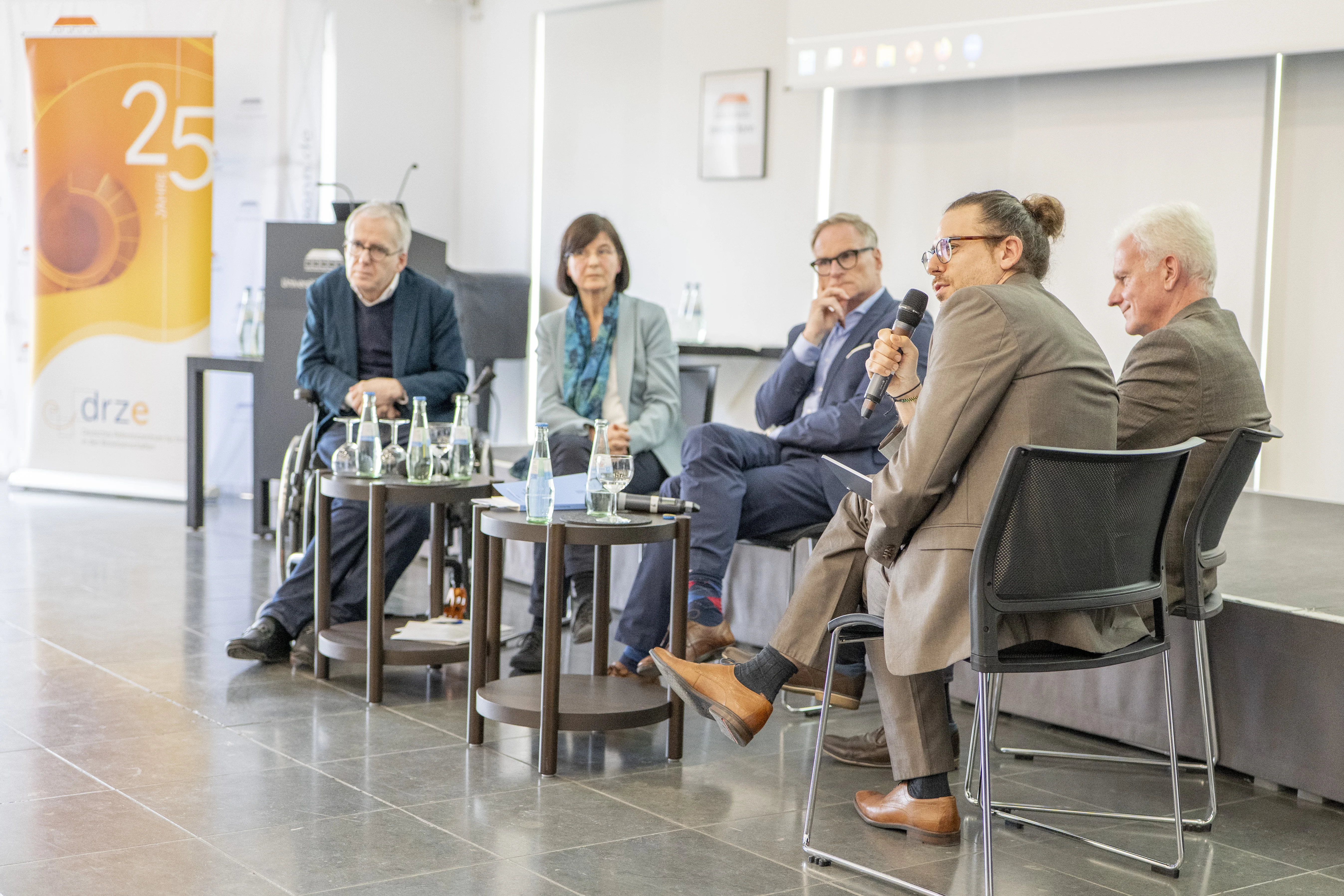 Ethik-Forum Selbst schuld Podiumsdiskussio.jpg